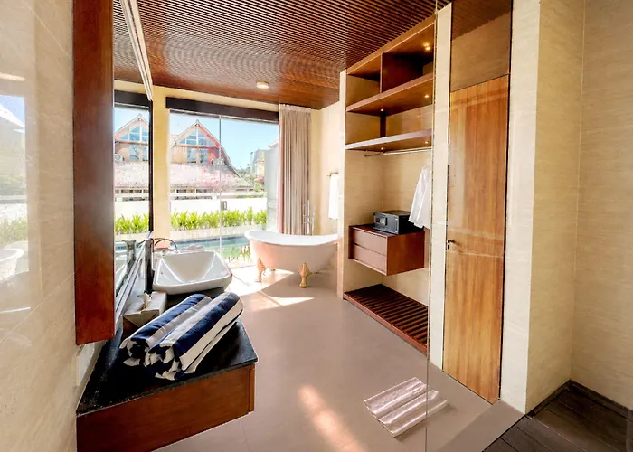 Del Cielo Villa